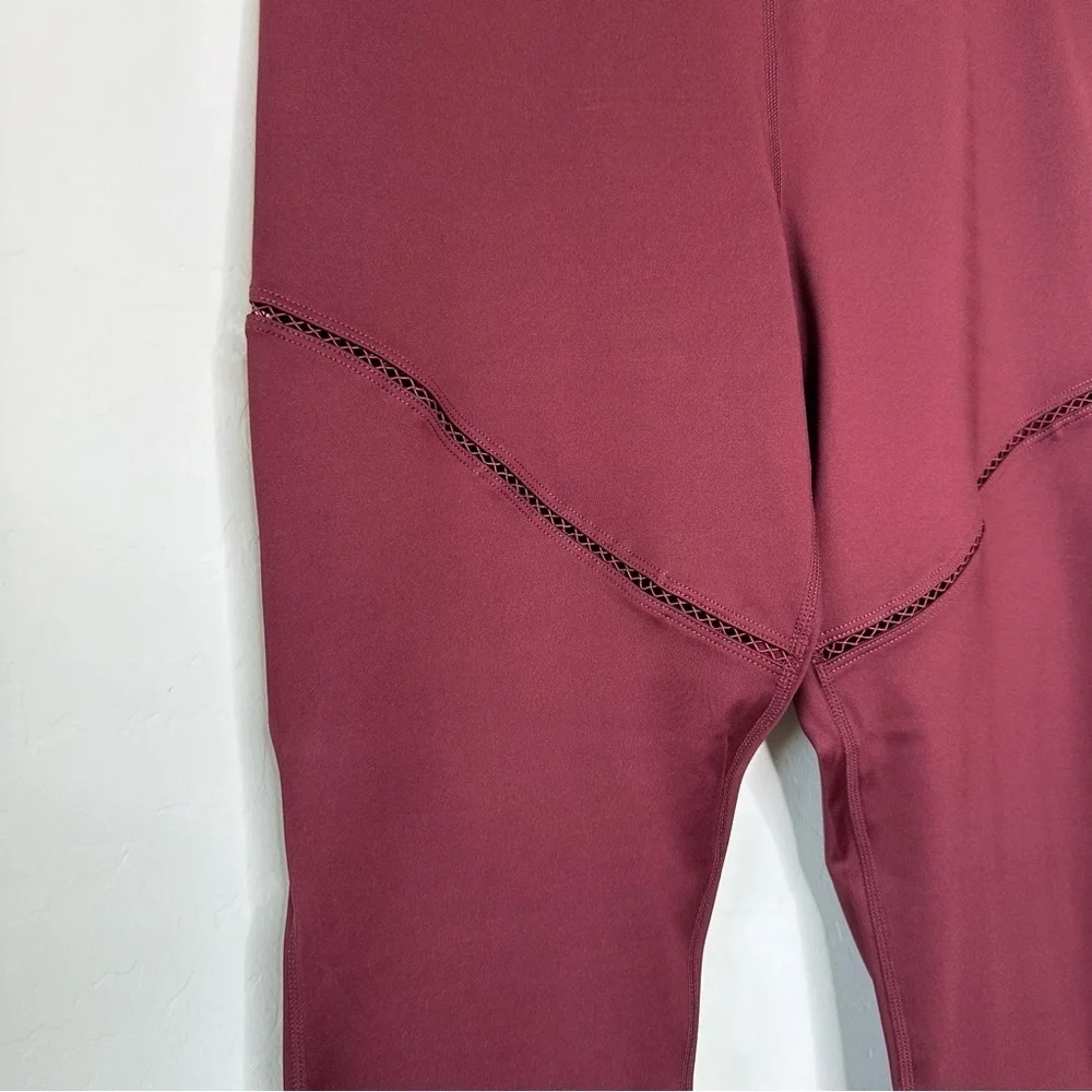 Fabletics NWT High Waisted Statement Powerlite 2.0 Athletic Leggings Burgundy